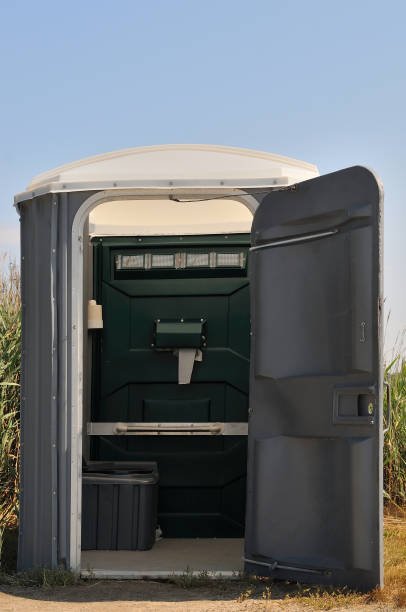 Best Portable toilet rental cost  in Spring Valley, MN